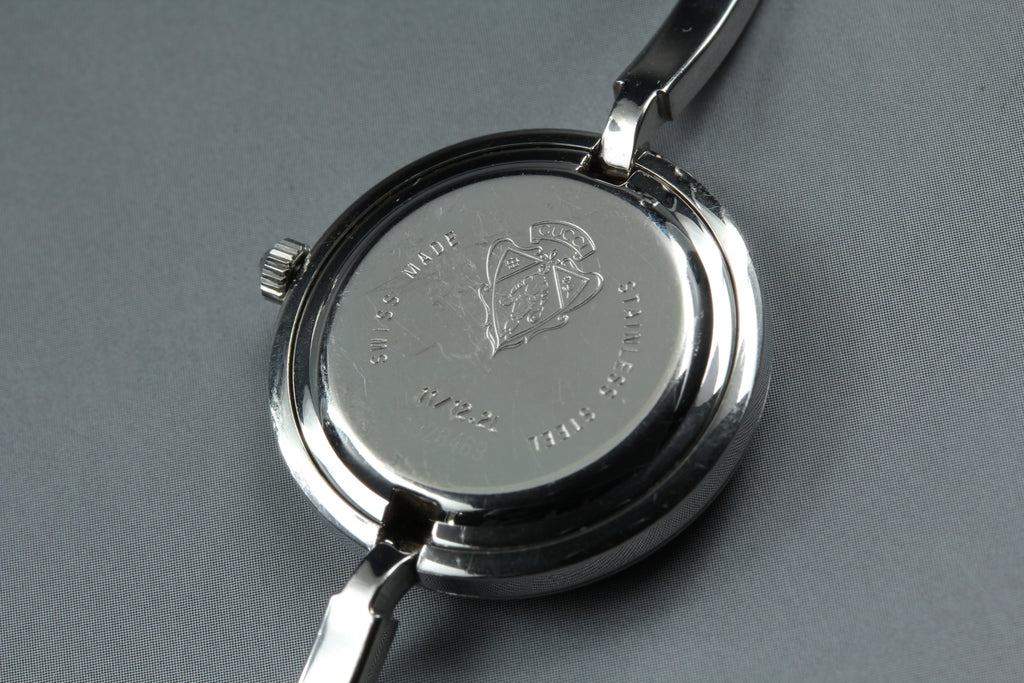 GUCCI 11/12.2L Silver 12 Colors Change Bezel Women's Qz Watch (14)