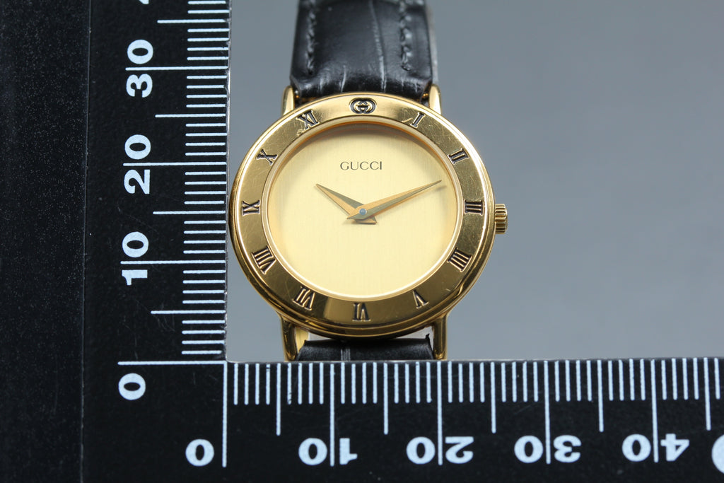 GUCCI 3000.2.L Gold Tone Quartz 25mm Women's Watch (15)