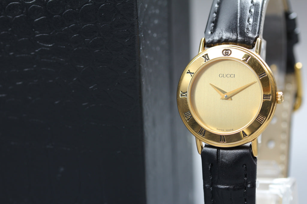 GUCCI 3000.2.L Gold Tone Quartz 25mm Women's Watch (4)