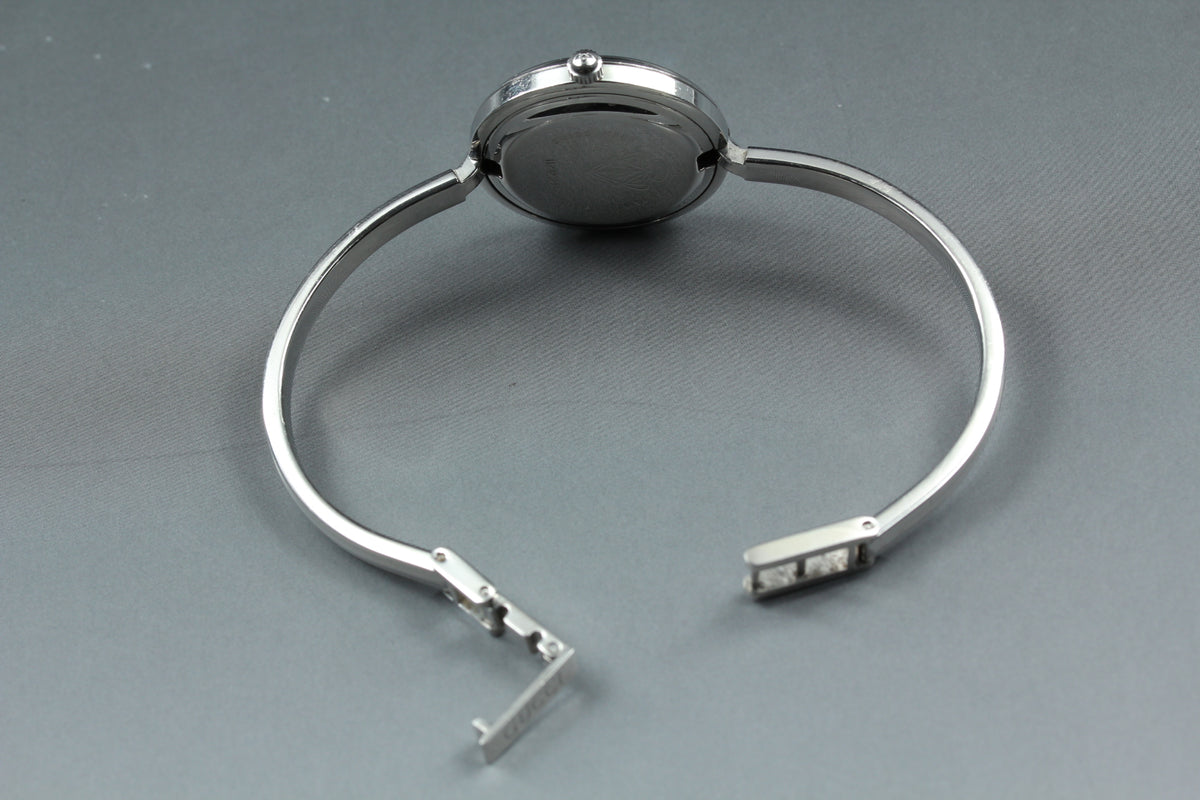 GUCCI 11/12.2L Silver 12 Colors Change Bezel Women's Qz Watch (15)