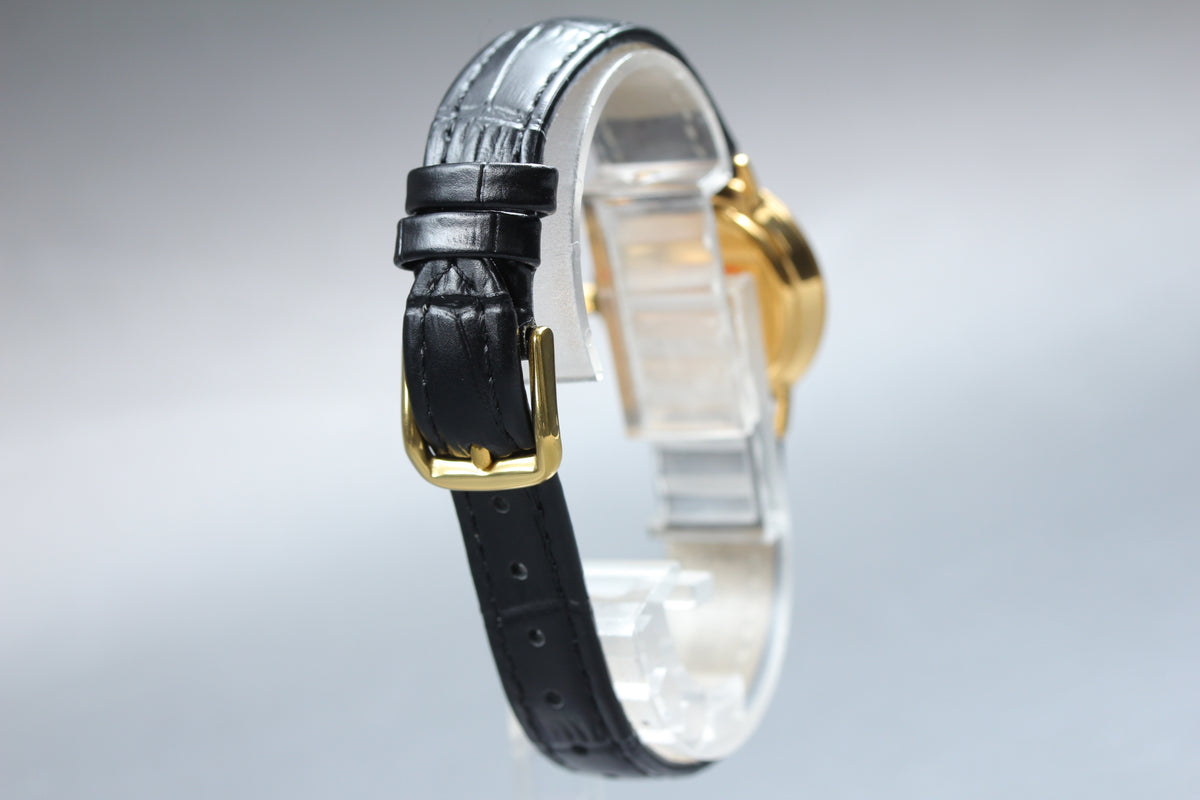 GUCCI 3000.2.L Gold Tone Quartz 25mm Women's Watch (7)