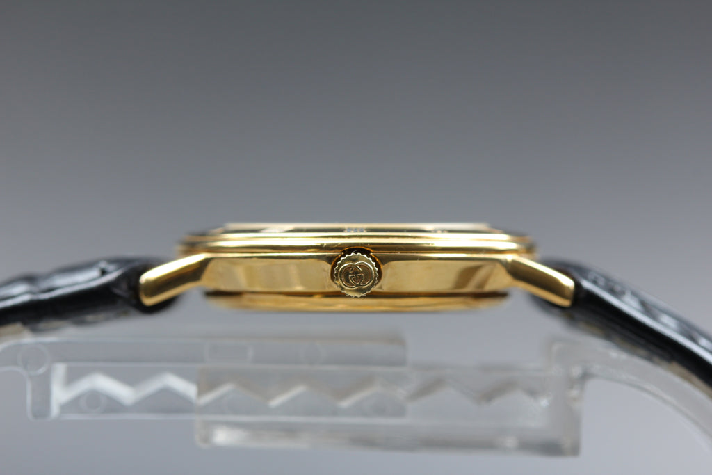 GUCCI 3000.2.L Gold Tone Quartz 25mm Women's Watch (11)