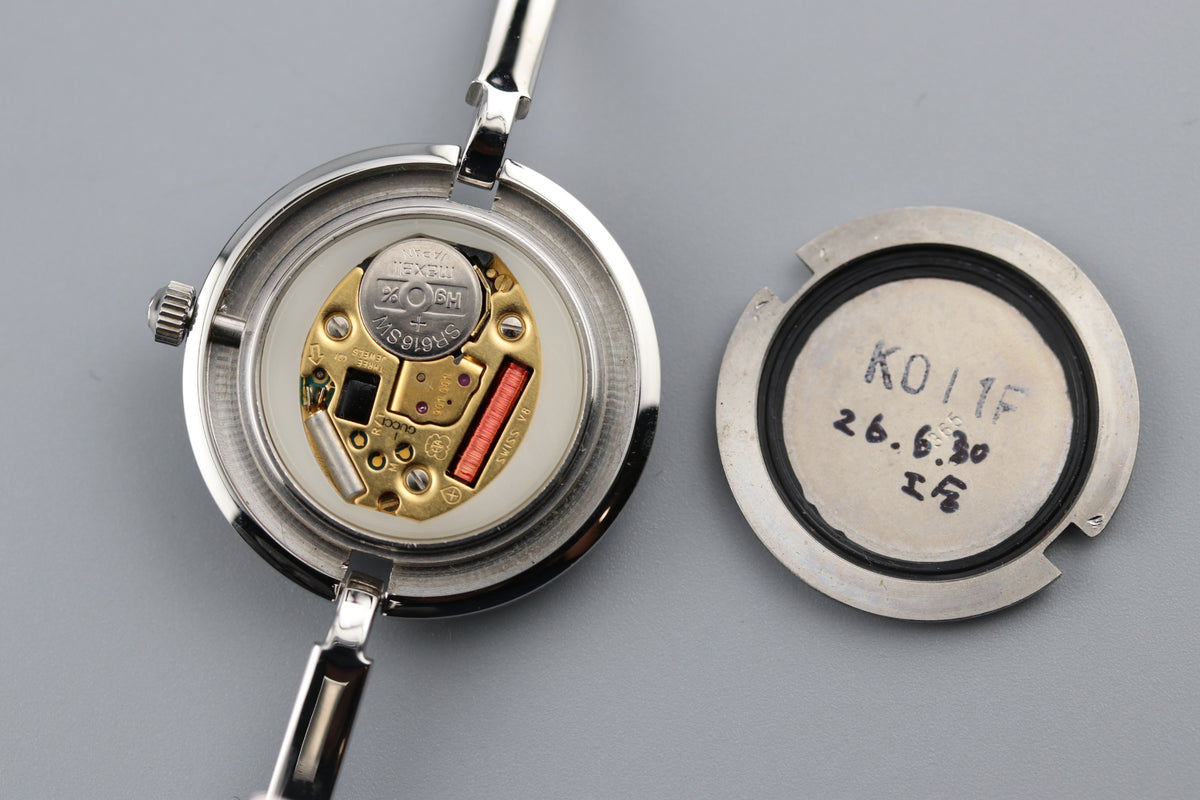 GUCCI 11/12.2L Silver 12 Color Change Bezel Women Quartz Watch, Boxed (8)